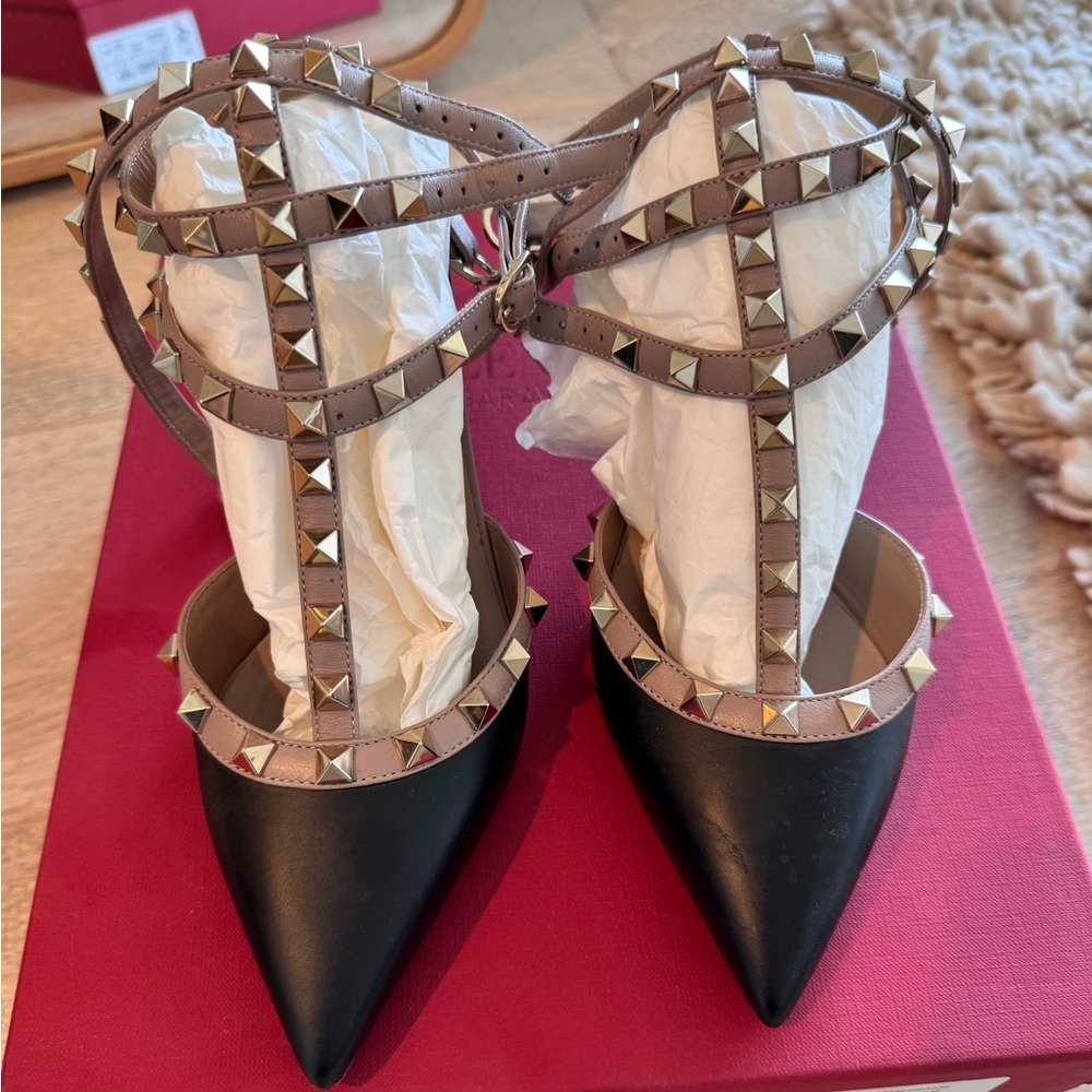Valentino rockstud, caged 65 leather ankle strap pump size 6/36 with box